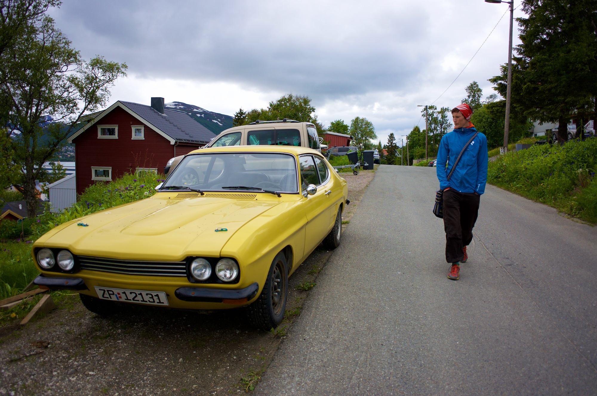 Andrea and a poor yellow car that surely meant no harm