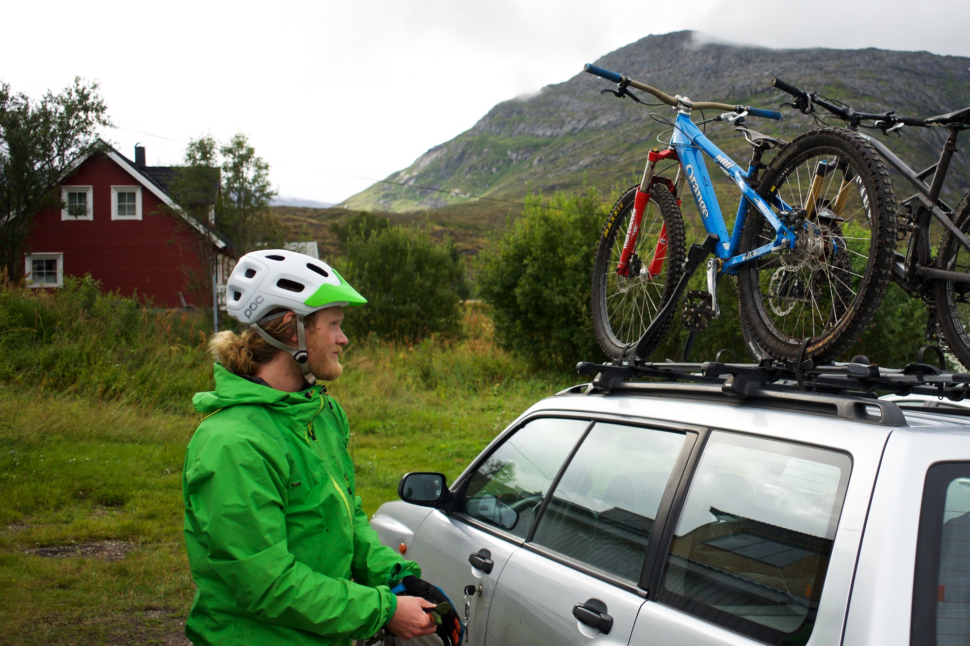 Sun, clouds and a silly bike on the roof of a Subaru. Thank you little bike for insisting to stay in one piece despite harsh treatment