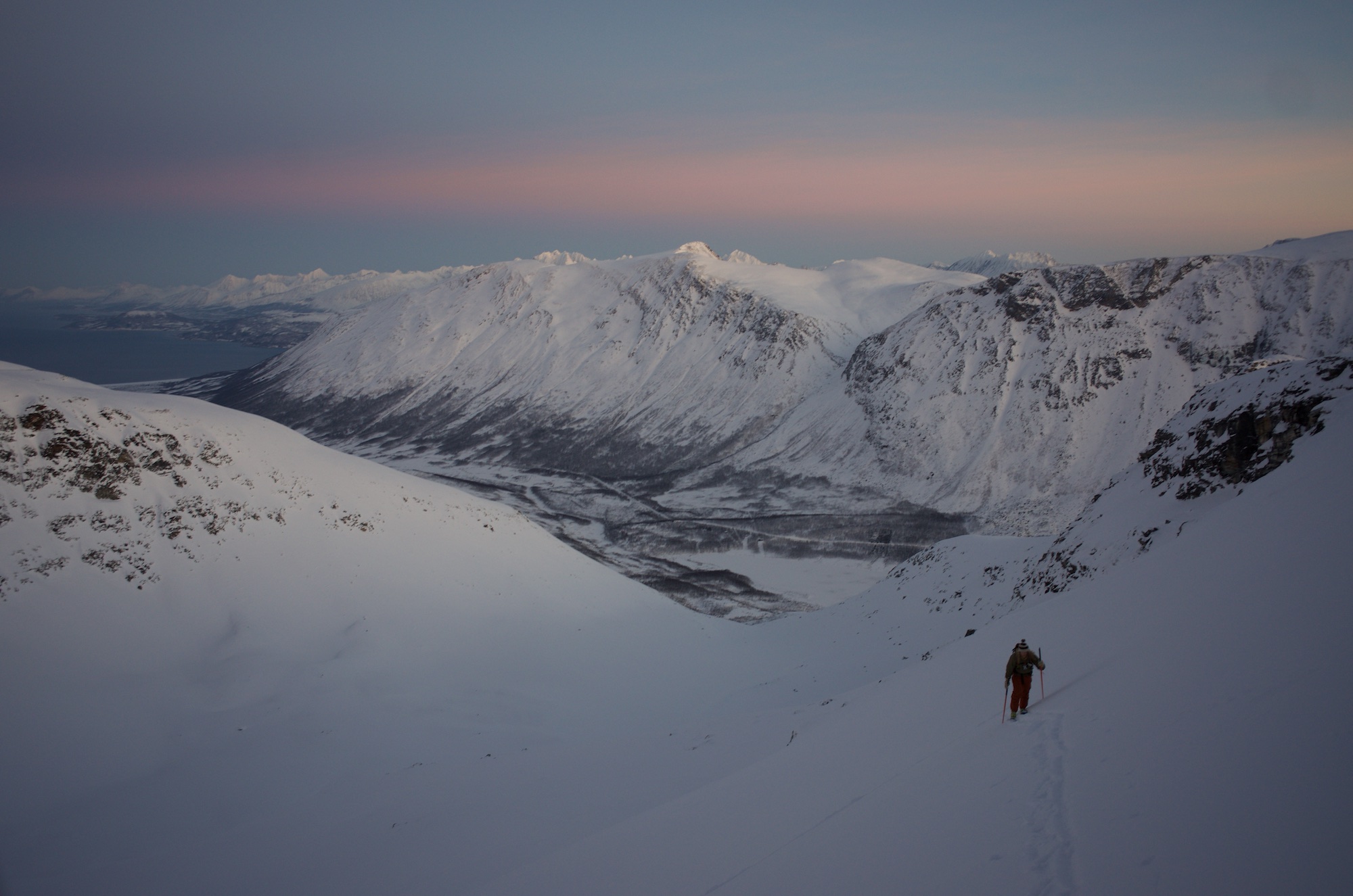 Great views as Gustav made his way up to my vantage point on the ridge leading to the summit.